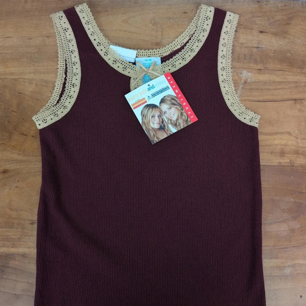 Vintage NOS Mary-Kate And Ashley Olsen Twins 2004 Dated Knit top with lace trim - Picture 2 of 8